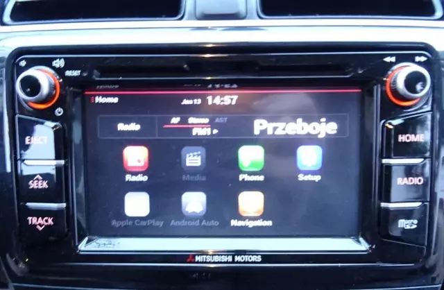 MITSUBISHI Space Star 