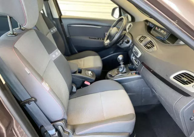 RENAULT Scenic 1.2 TCe Energy Privilege