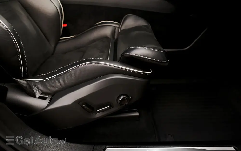 VOLVO XC 60 T6 AWD Geartronic RDesign