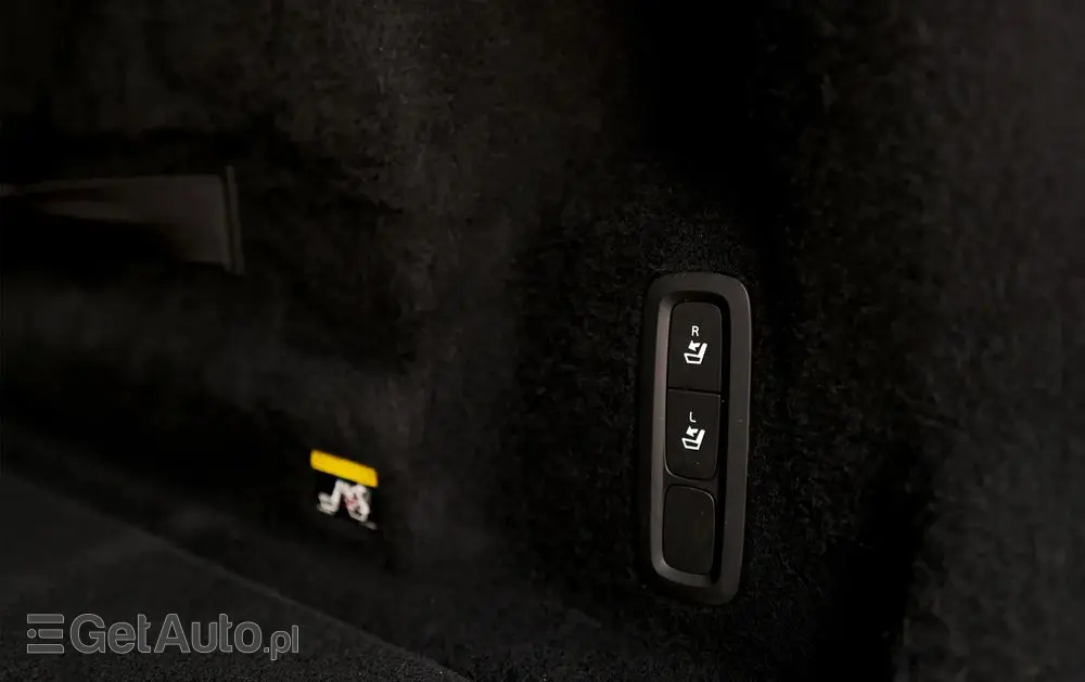 VOLVO XC 60 T6 AWD Geartronic RDesign