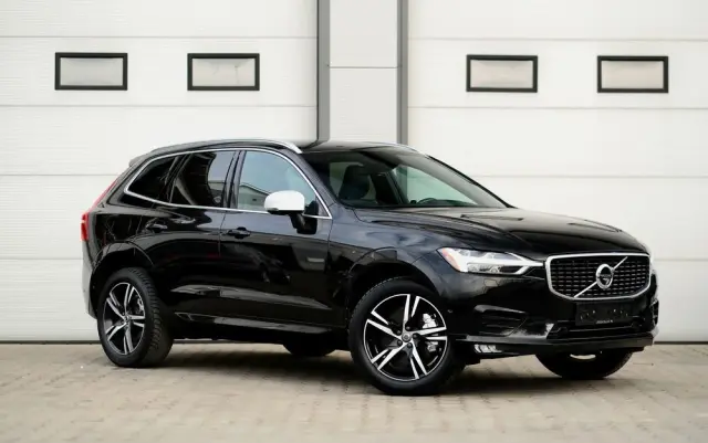 VOLVO XC 60 T6 AWD Geartronic RDesign