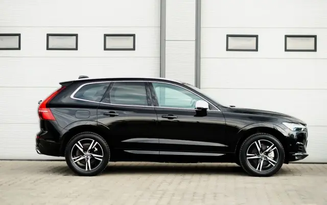 VOLVO XC 60 T6 AWD Geartronic RDesign