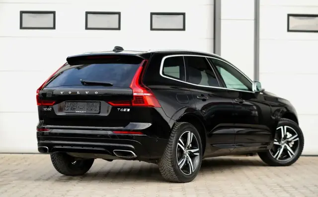 VOLVO XC 60 T6 AWD Geartronic RDesign