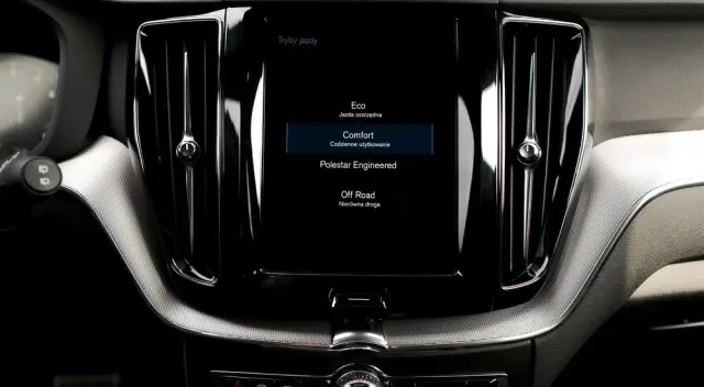 VOLVO XC 60 T6 AWD Geartronic RDesign