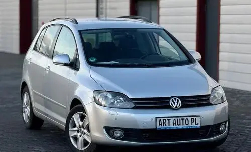 VOLKSWAGEN Golf Plus 
