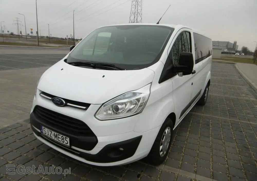 FORD Transit Custom 310 L2H1 Limited