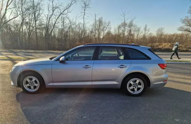 AUDI A4 