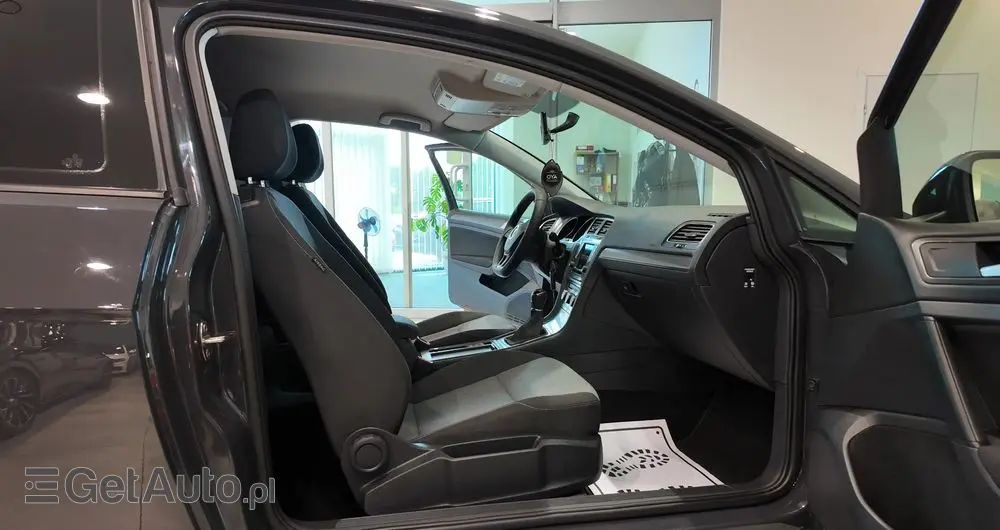 VOLKSWAGEN Golf 1.6 TDI BlueMotion Technology Cup