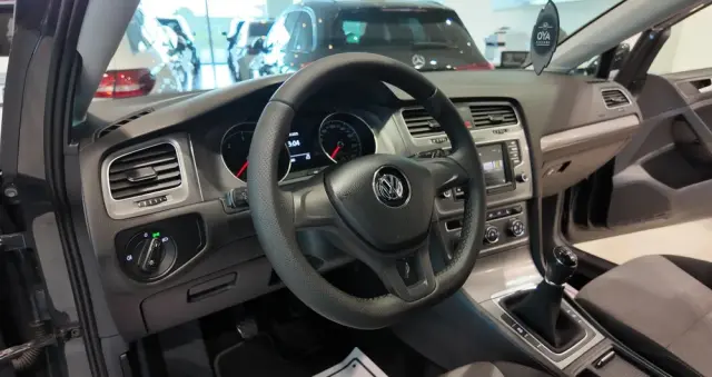 VOLKSWAGEN Golf 1.6 TDI BlueMotion Technology Cup