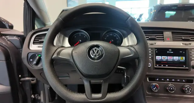 VOLKSWAGEN Golf 1.6 TDI BlueMotion Technology Cup