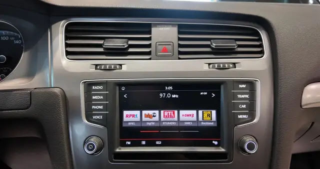 VOLKSWAGEN Golf 1.6 TDI BlueMotion Technology Cup