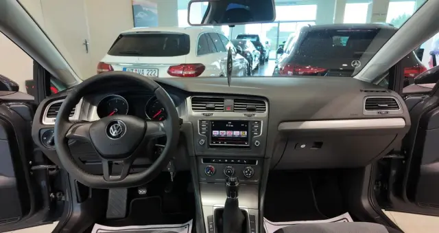 VOLKSWAGEN Golf 1.6 TDI BlueMotion Technology Cup