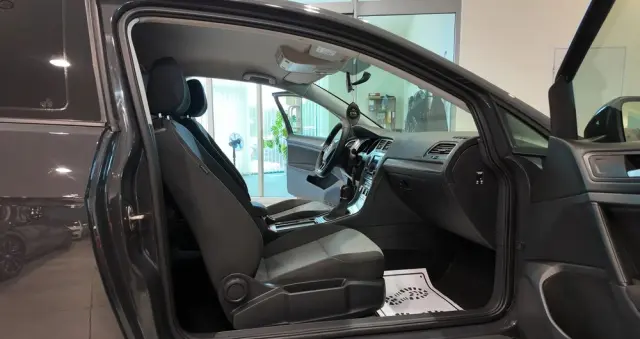 VOLKSWAGEN Golf 1.6 TDI BlueMotion Technology Cup