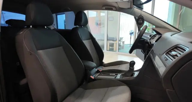 VOLKSWAGEN Golf 1.6 TDI BlueMotion Technology Cup