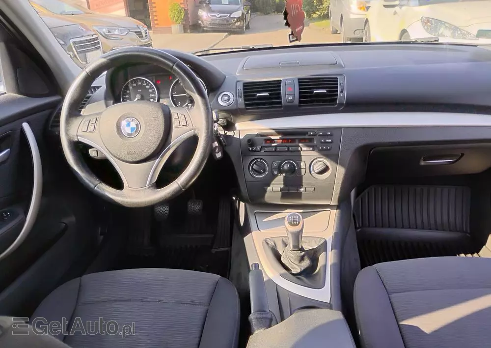 BMW Seria 1 118d xDrive