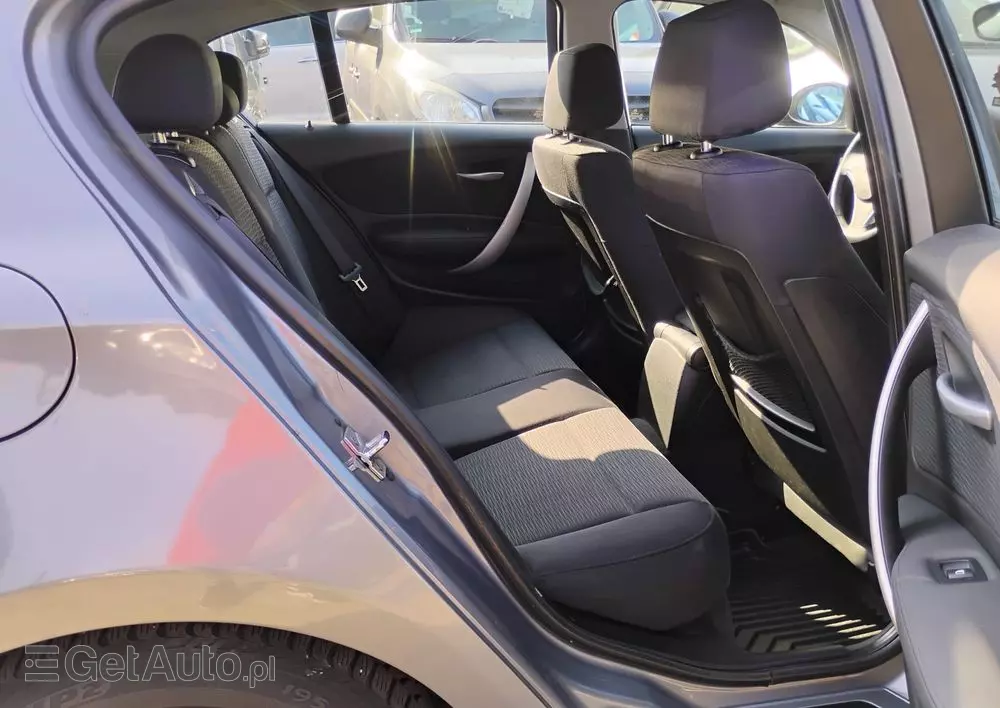 BMW Seria 1 118d xDrive