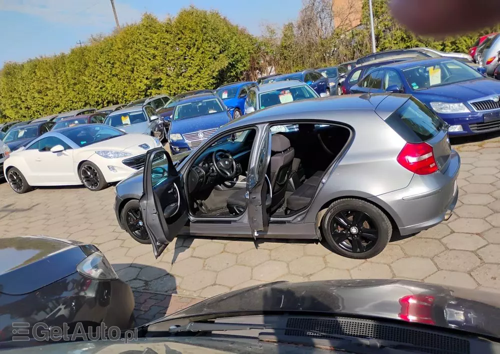 BMW Seria 1 118d xDrive