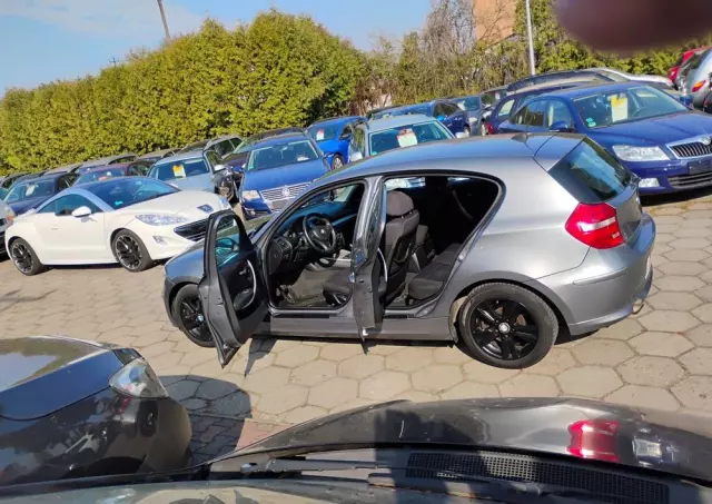 BMW Seria 1 118d xDrive