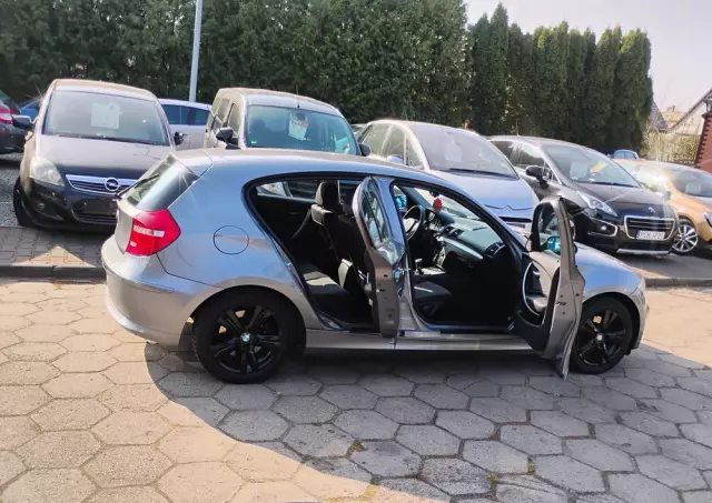 BMW Seria 1 118d xDrive