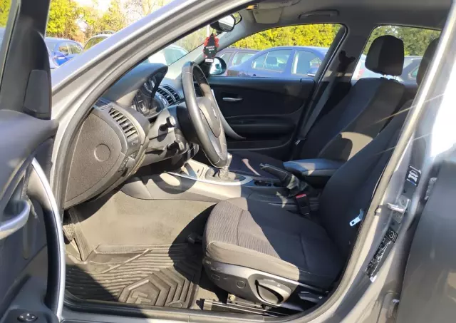 BMW Seria 1 118d xDrive