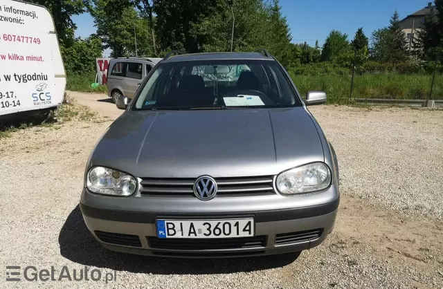 VOLKSWAGEN Golf 
