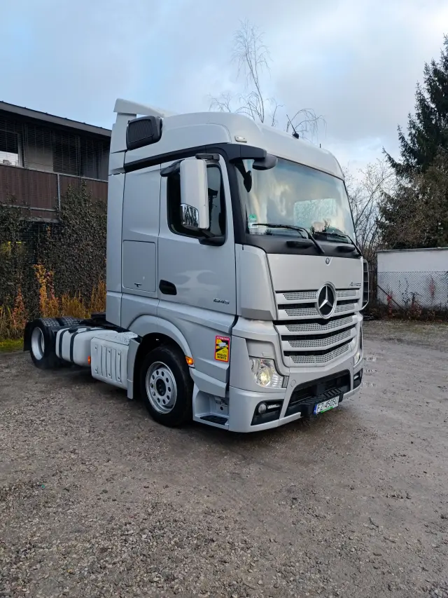 MERCEDES-BENZ Actros 