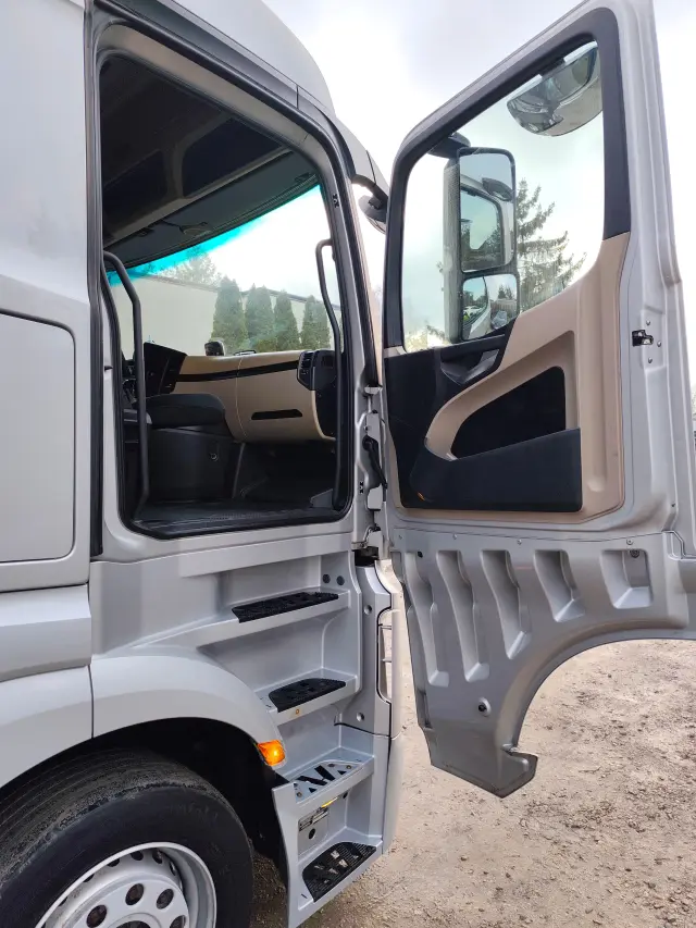 MERCEDES-BENZ Actros 