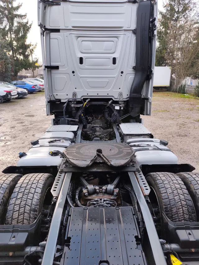 MERCEDES-BENZ Actros 