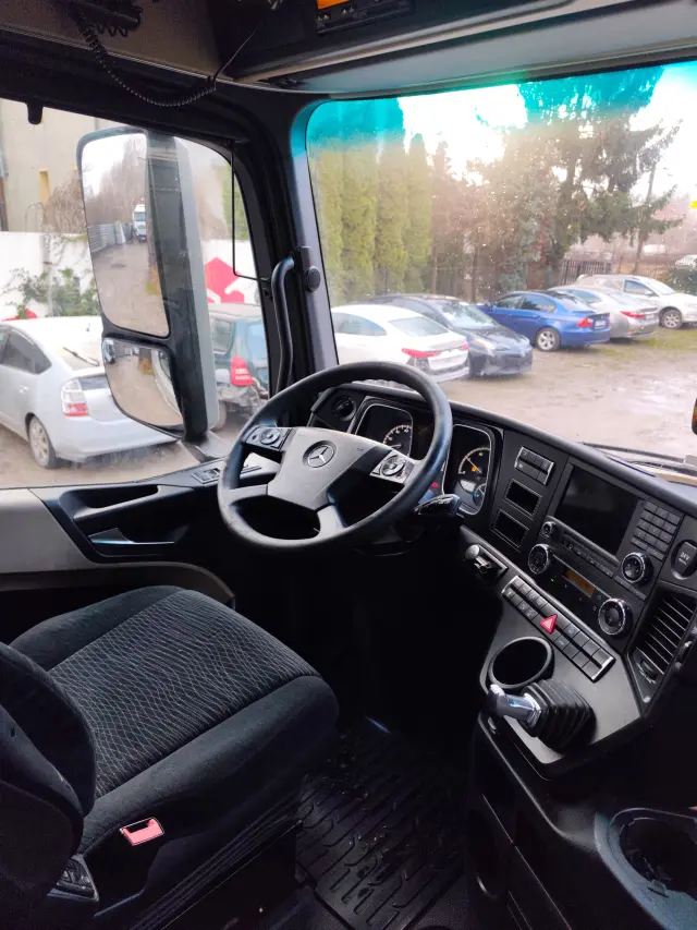 MERCEDES-BENZ Actros 