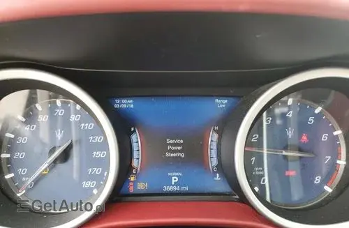 MASERATI Ghibli 