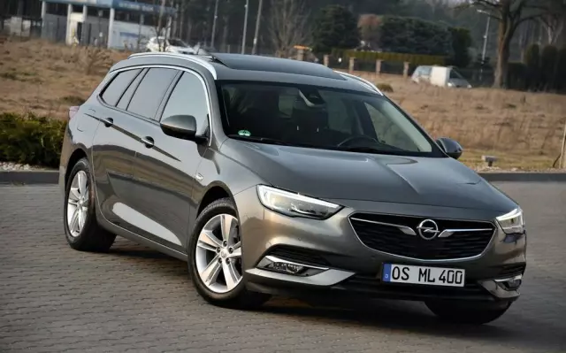 OPEL Insignia 