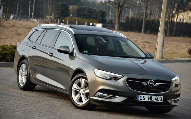 OPEL Insignia 