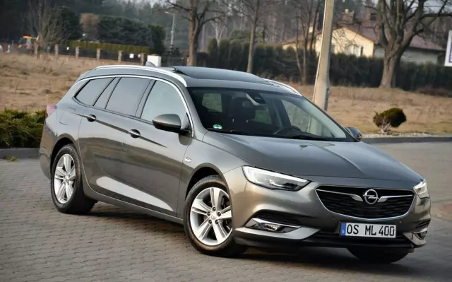 OPEL Insignia 