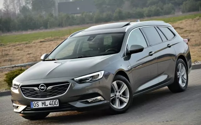 OPEL Insignia 
