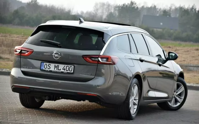 OPEL Insignia 