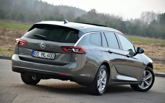 OPEL Insignia 