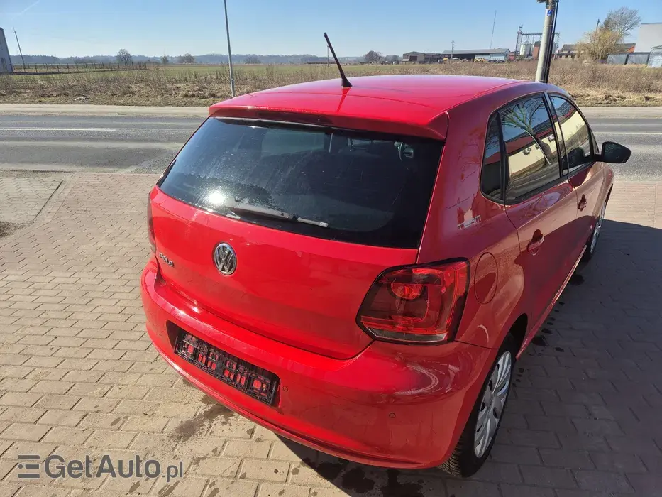 VOLKSWAGEN Polo Highline