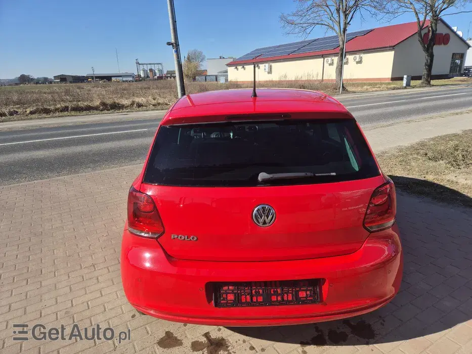 VOLKSWAGEN Polo Highline