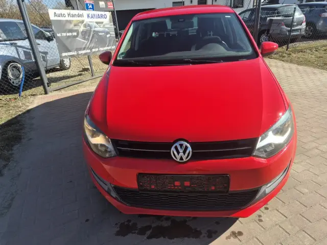 VOLKSWAGEN Polo Highline
