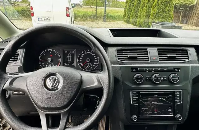 VOLKSWAGEN Caddy 