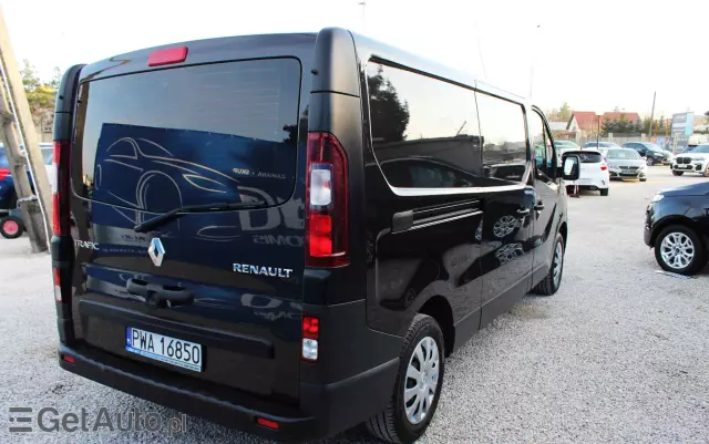 RENAULT Trafic 