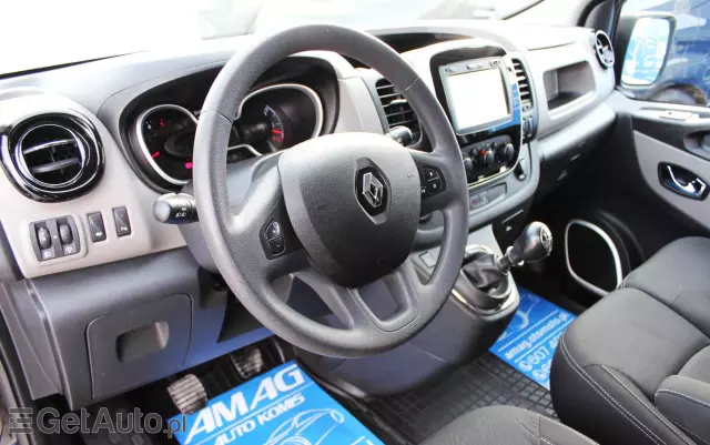 RENAULT Trafic 