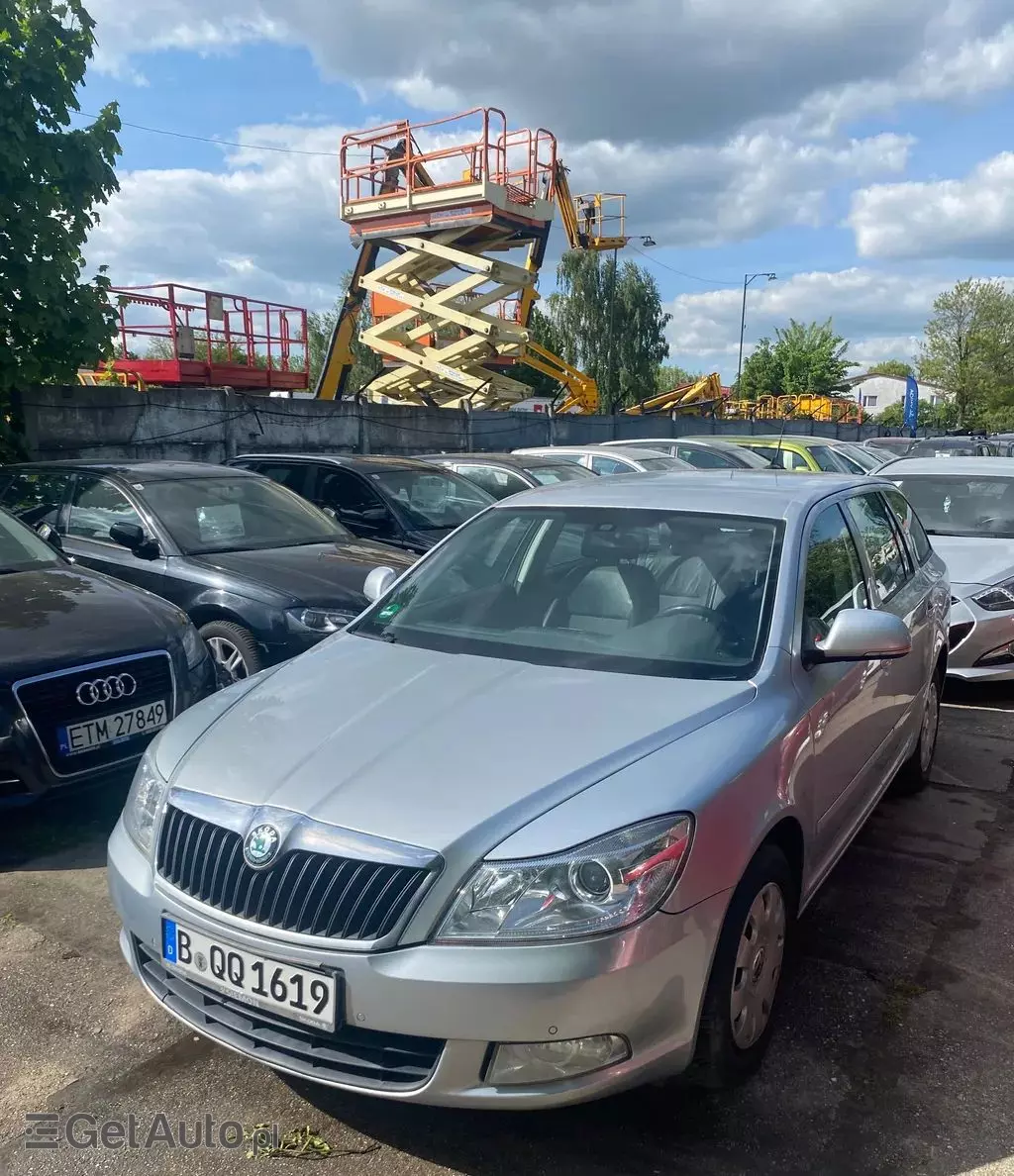 SKODA Octavia 