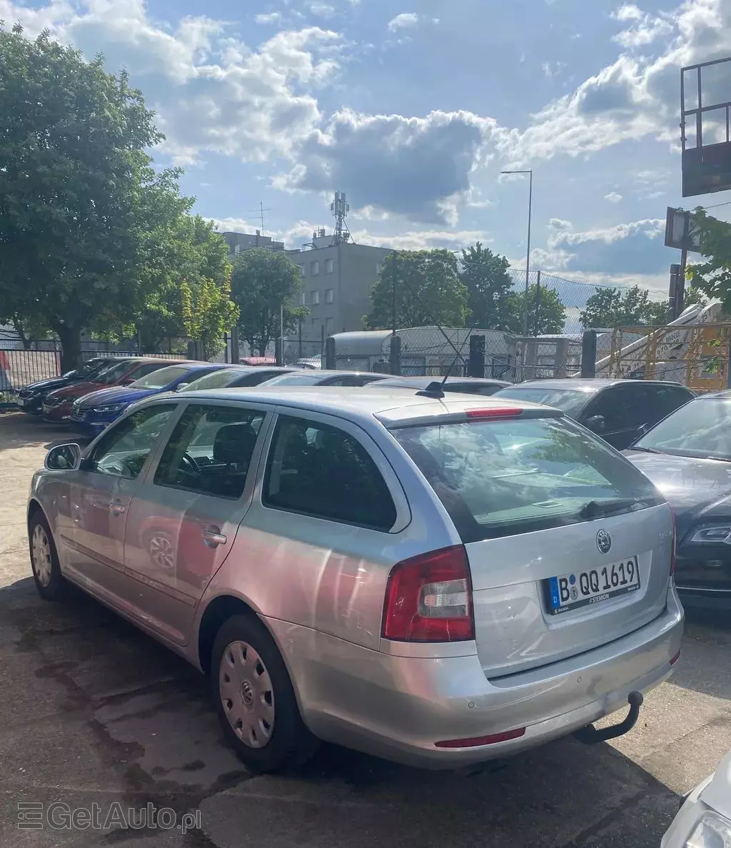 SKODA Octavia 