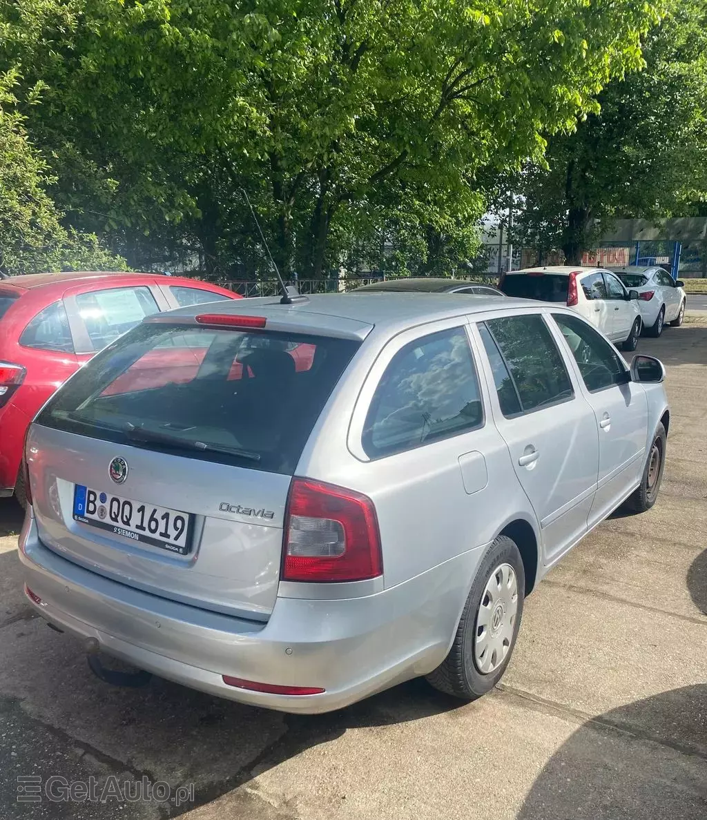 SKODA Octavia 