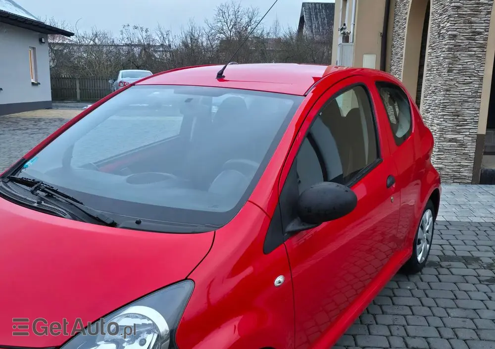 TOYOTA Aygo 1.0 VVT-i Gold