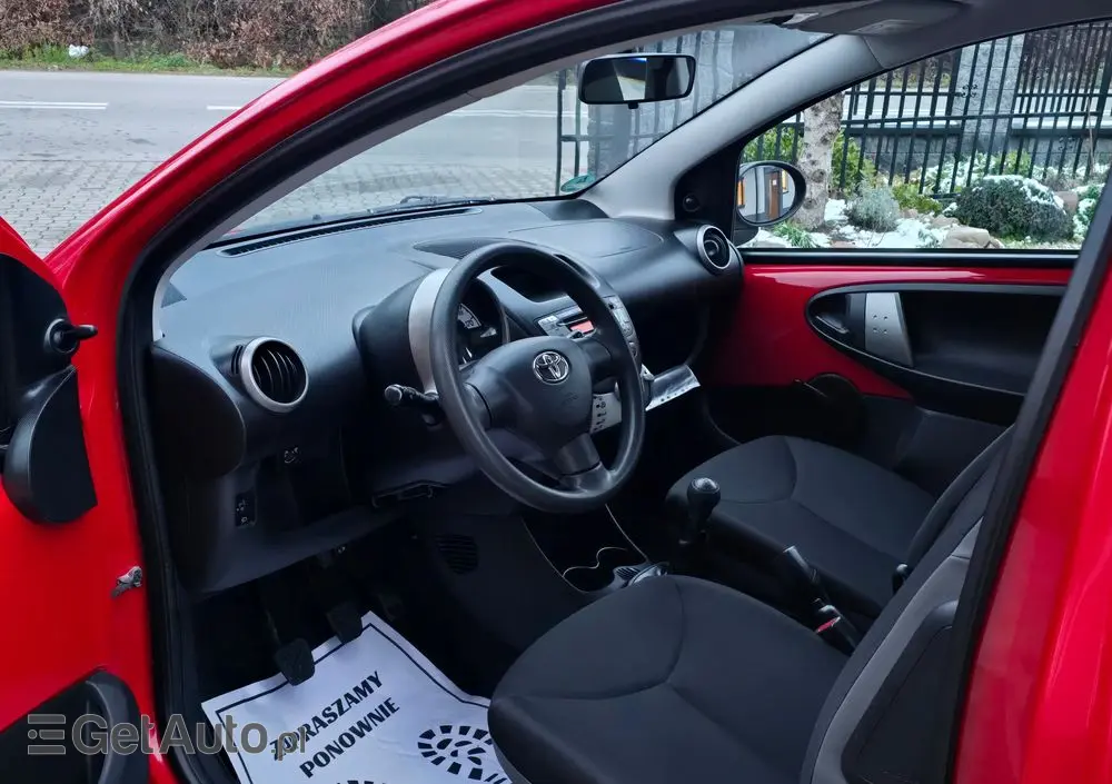 TOYOTA Aygo 1.0 VVT-i Gold