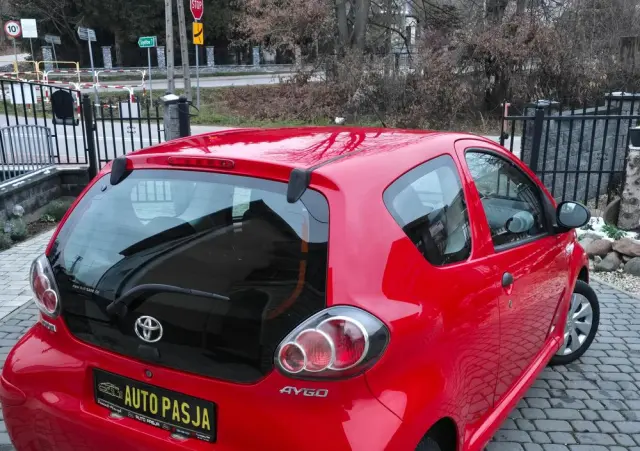 TOYOTA Aygo 1.0 VVT-i Gold