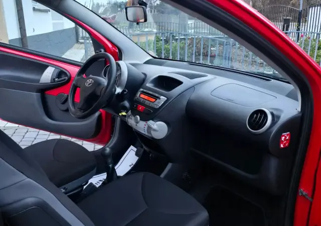 TOYOTA Aygo 1.0 VVT-i Gold