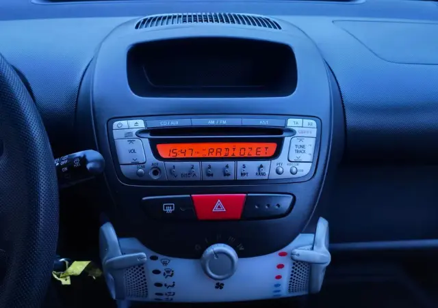 TOYOTA Aygo 1.0 VVT-i Gold